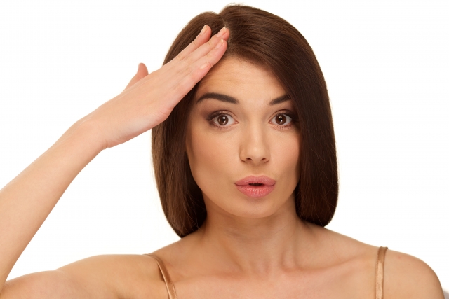 髪がぺたんこになる原因と対策の記事の説明用画像