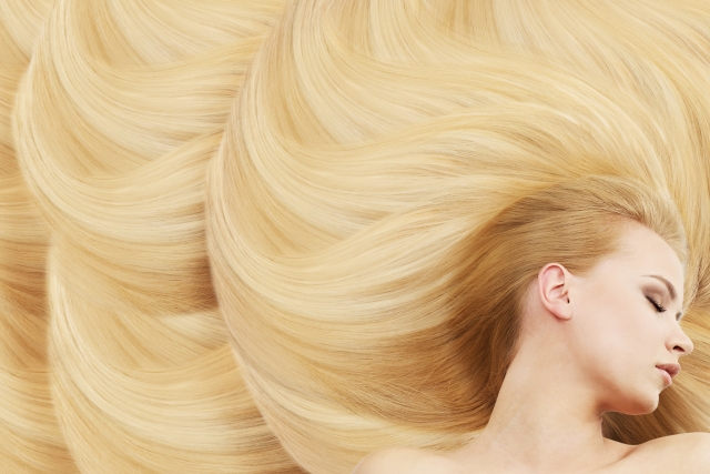髪の毛をサラサラにする日々のヘアケア方法の記事のトップ用画像